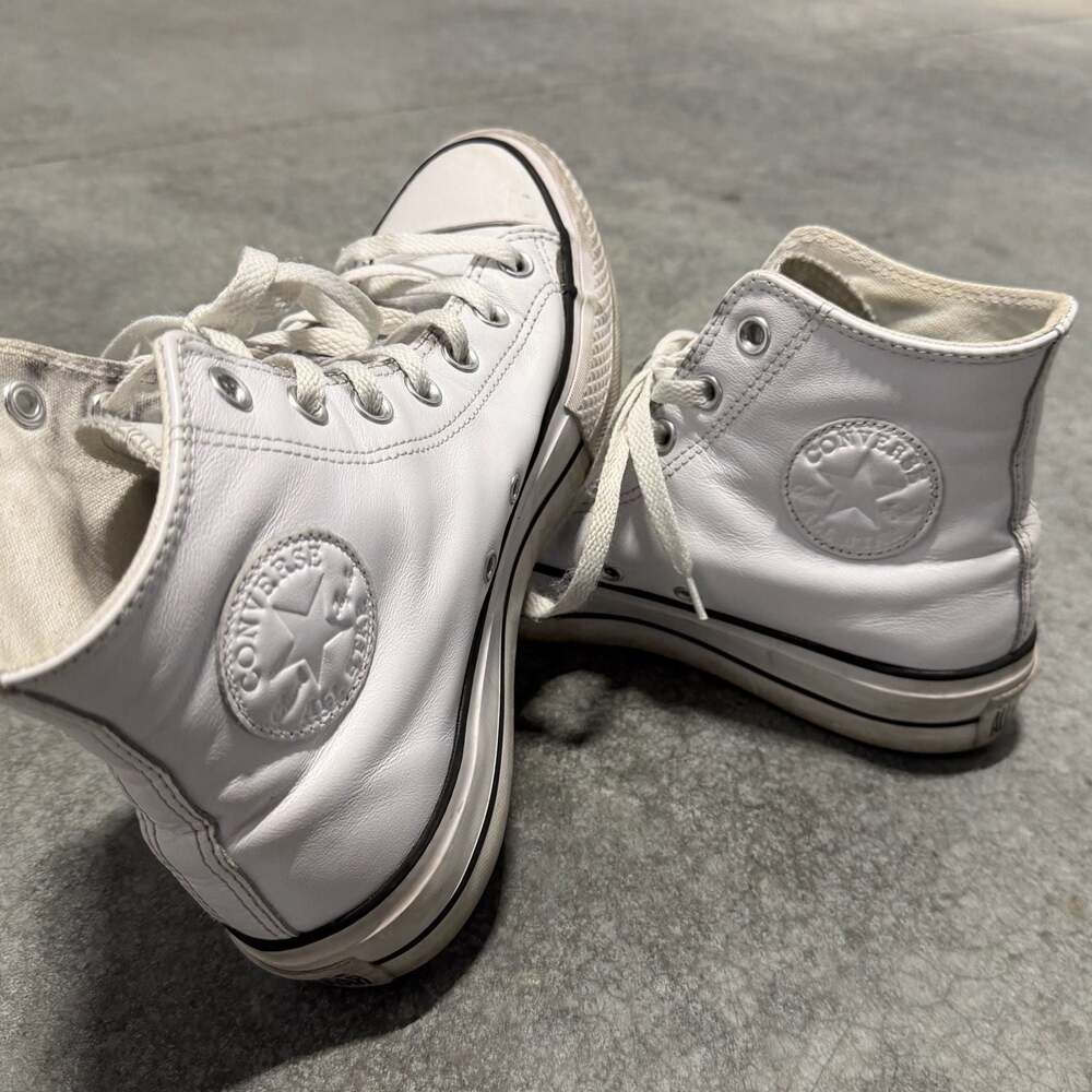 Leather Converse Chuck Taylor’s White Size 8.5 W 6.5 M